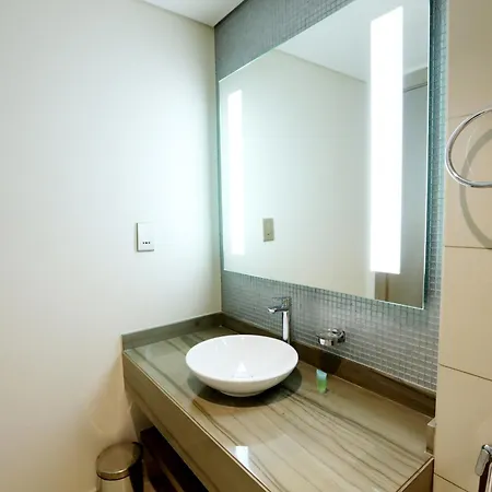 Brownstone Holiday - Paramount Hotels Five Star Residence Dubai Exterior photo
