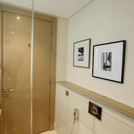 Brownstone Holiday - Paramount Hotels Five Star Residence Dubai Exterior photo