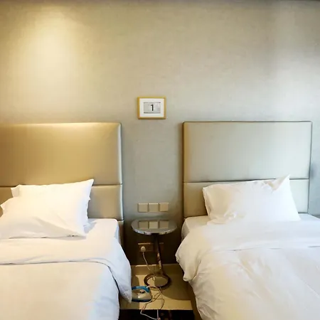 Brownstone Holiday - Paramount Hotels Five Star Residence Dubai Exterior photo