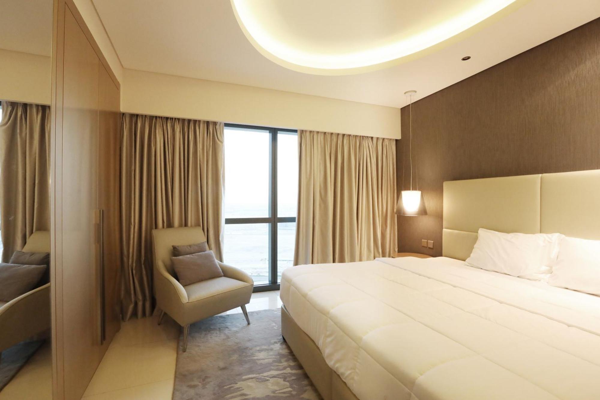 Brownstone - Paramount Five Star * دبي